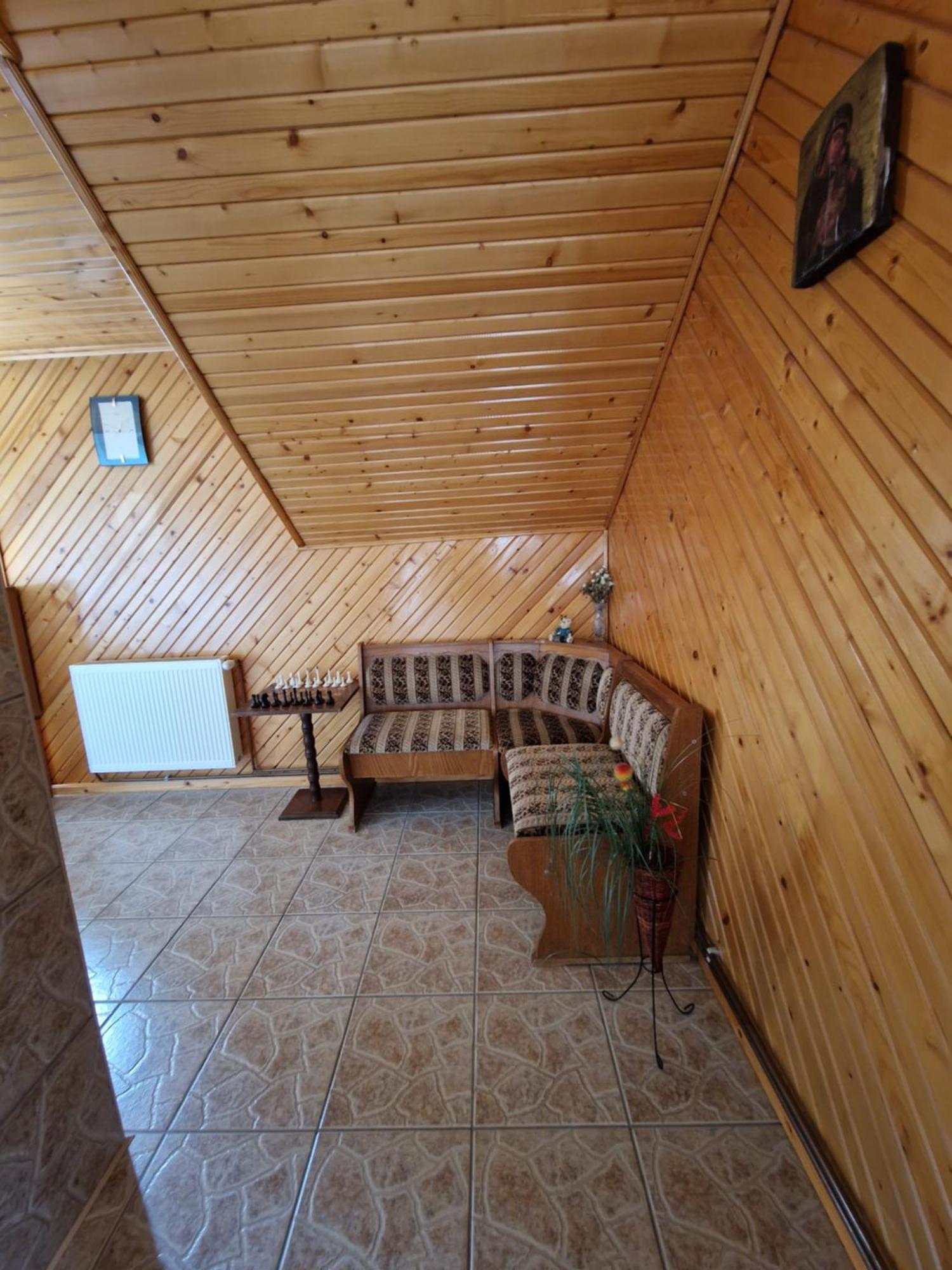 Voro Mold Gura Humorului Exterior foto